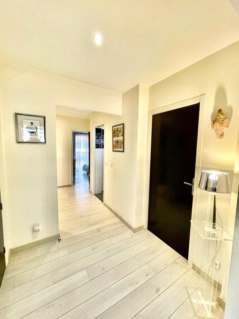 Appartement ancien - 87 m² - 4 pièces