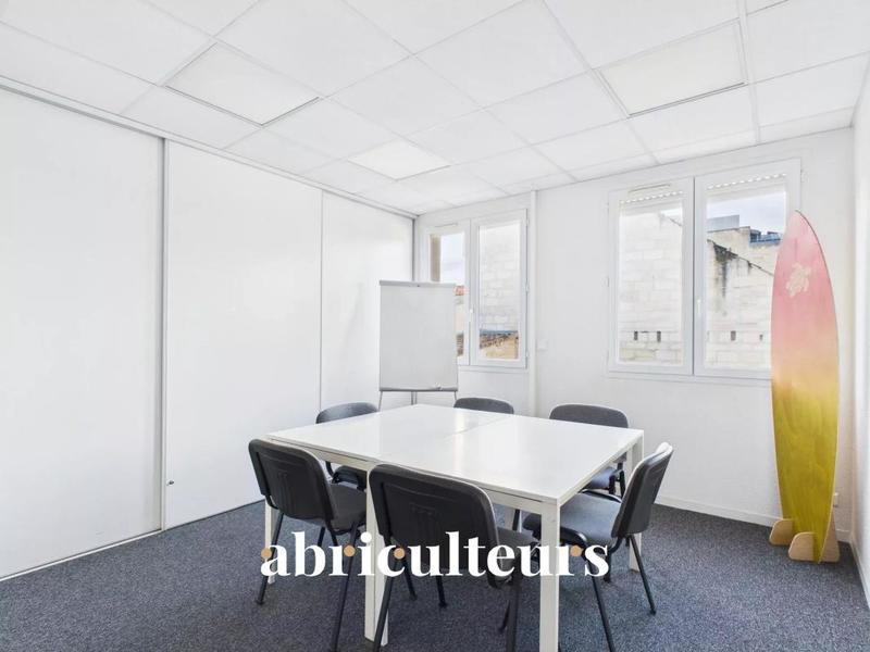 Bureau - 99 m² - 4 pièces