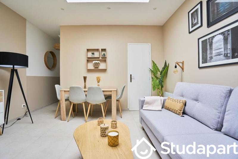 Chambre - 12 m² - 1 pièce