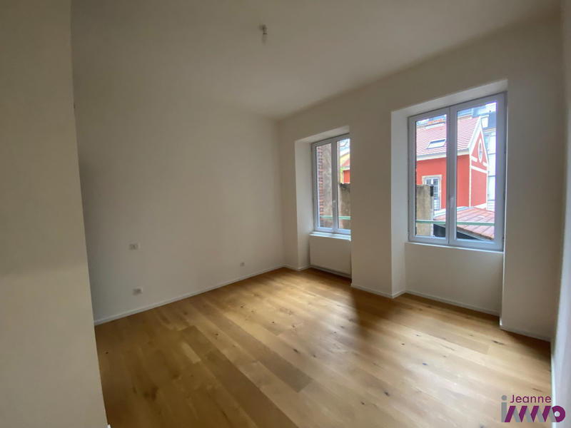 Appartement - 140 m² - 5 pièces