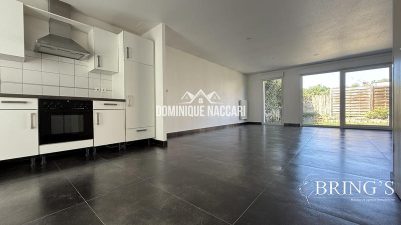 Maison - 105 m² - 4 pièces