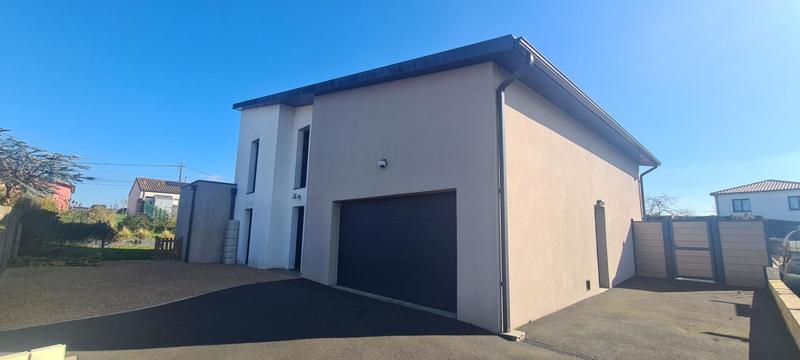 Maison - 138 m² - 6 pièces