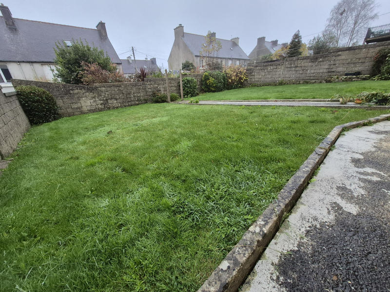 Maison - 99 m² - 6 pièces