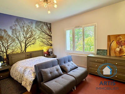 Maison - 230 m² - 6 pièces