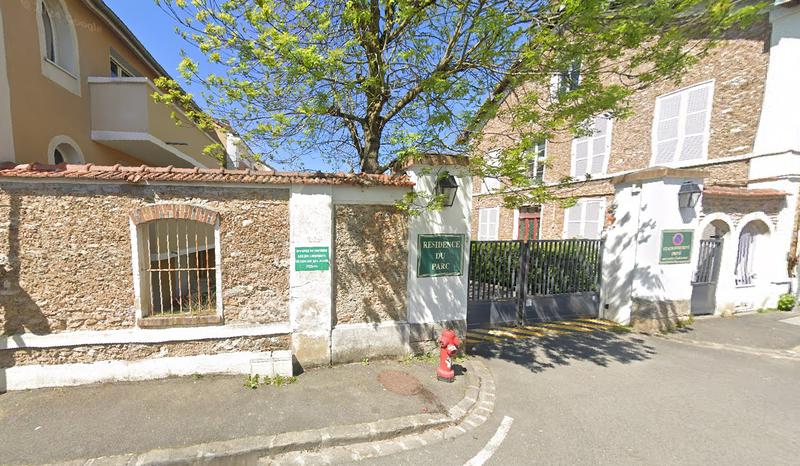 Parking / Garage - 10 m²