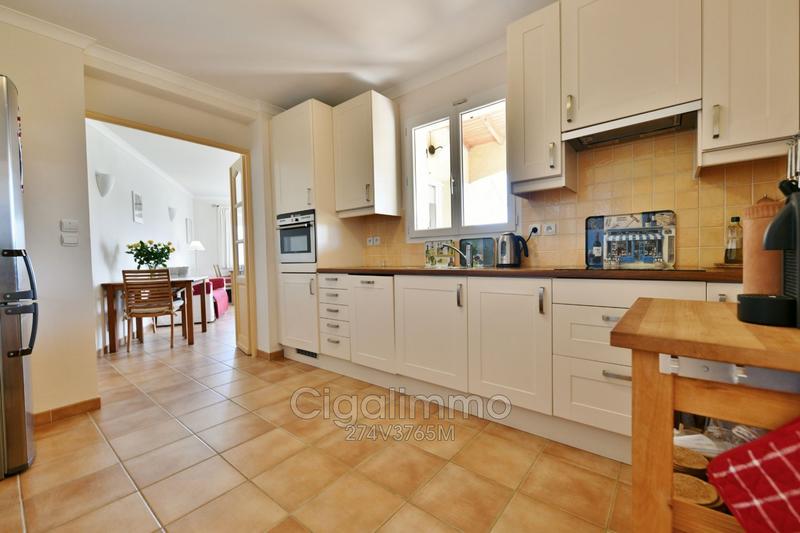 Villa - 100 m² - 5 pièces