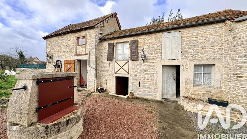 Maison - 90 m² - 3 pièces