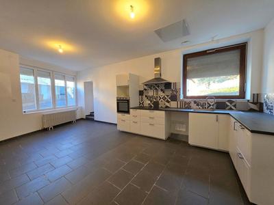 Appartement - 107 m² - 3 pièces