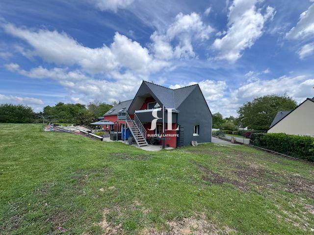 Longère - 176 m² - 2 pièces