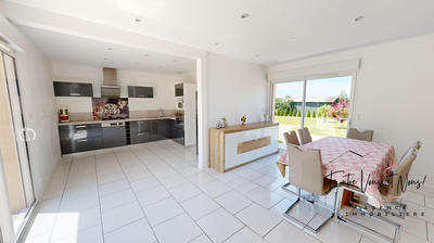 Maison contemporaine - 165 m² - 7 pièces