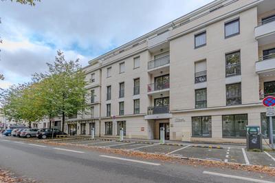 Appartement - 81 m² - 3 pièces