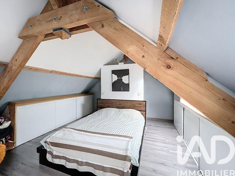 Maison - 93 m² - 5 pièces