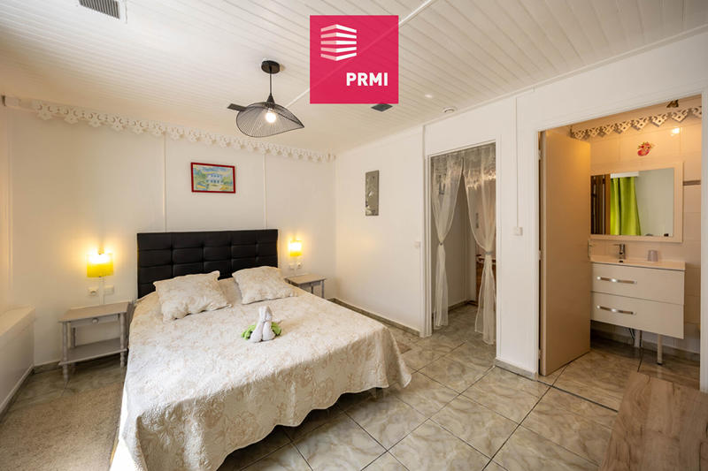 Maison - 300 m² - 8 pièces