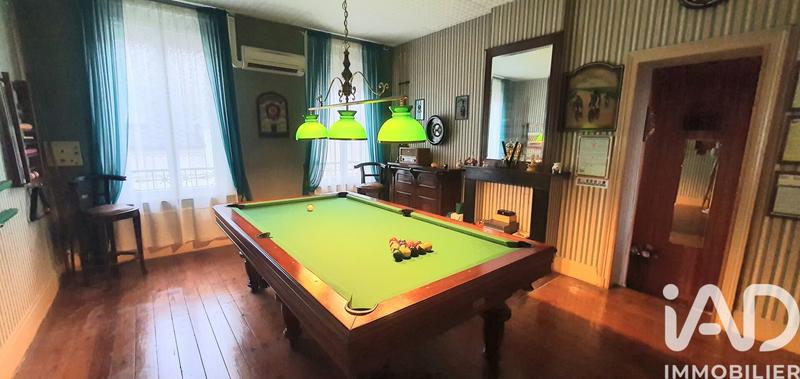 Maison - 250 m² - 10 pièces