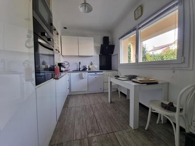 Maison - 70 m² - 4 pièces