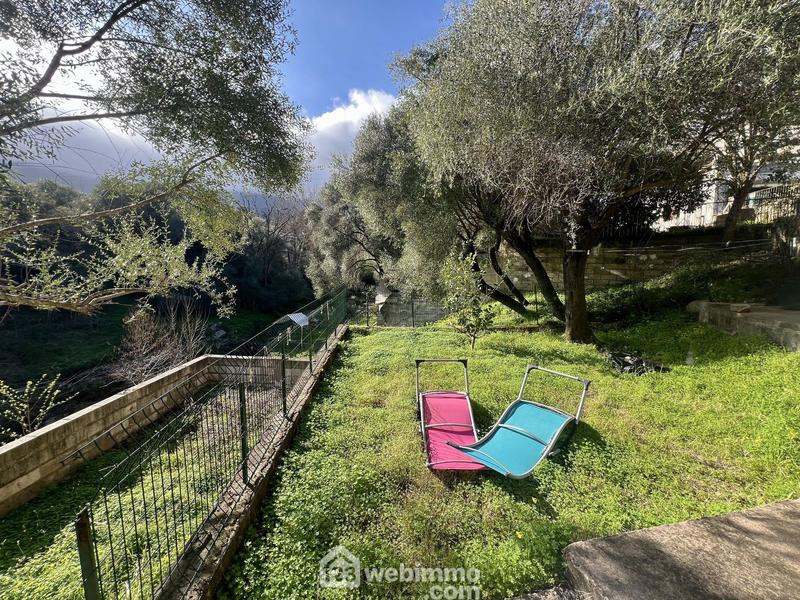 Maison - 339 m² - 12 pièces