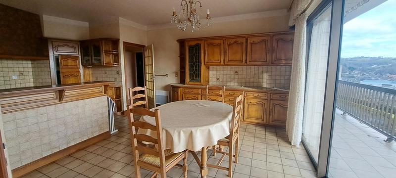 Maison - 290 m² - 7 pièces