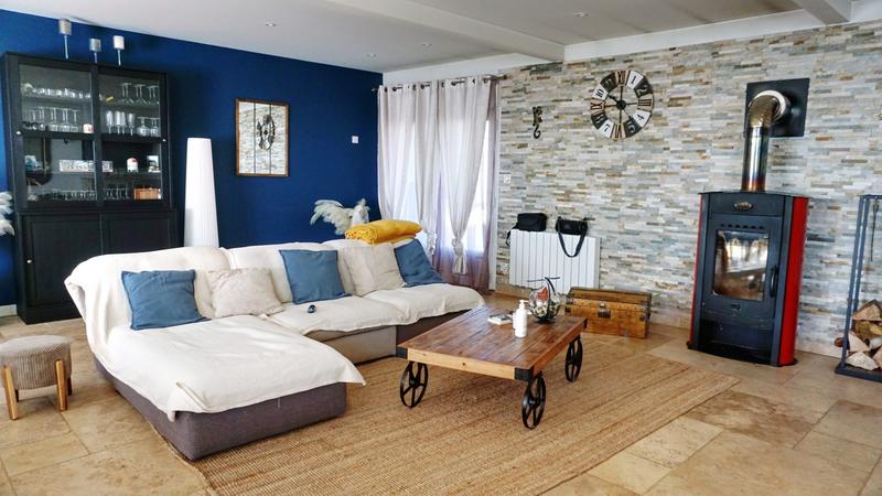 Maison - 279 m² - 18 pièces