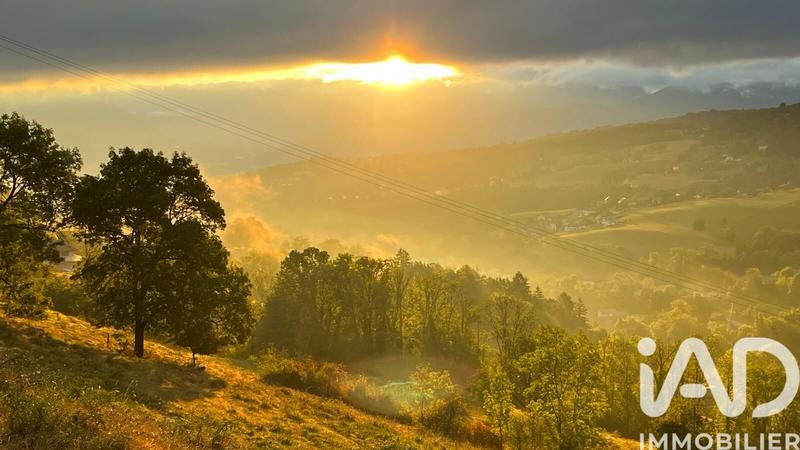 Maison - 243 m² - 9 pièces