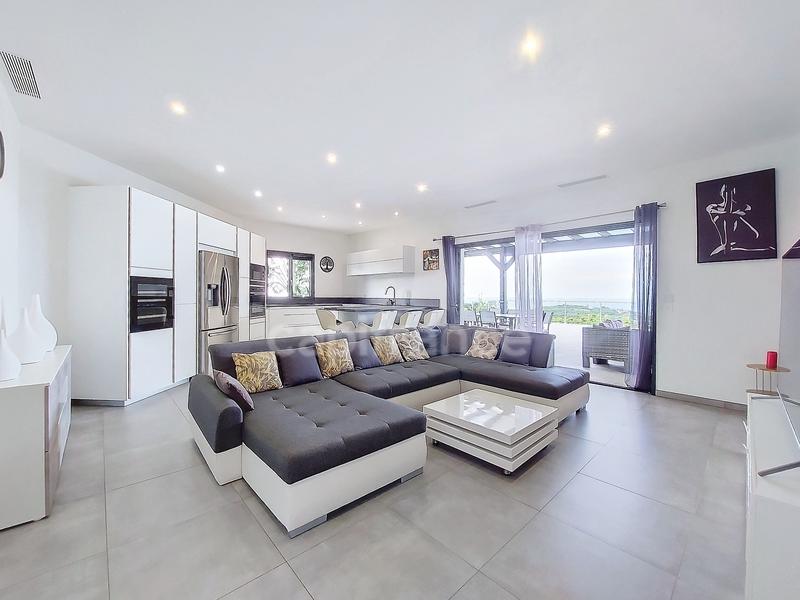 Villa - 128 m² - 4 pièces