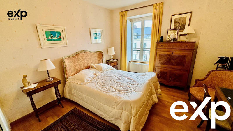 Appartement - 179 m² - 6 pièces