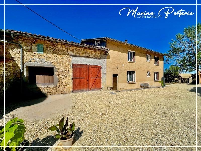 Maison - 200 m² - 5 pièces