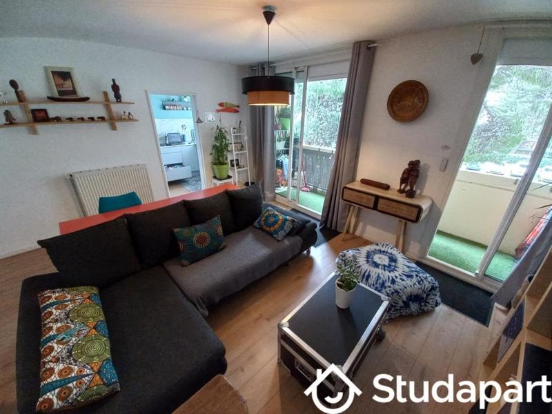 Chambre - 12 m² - 1 pièce