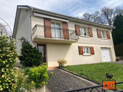 Maison - 111 m² - 7 pièces