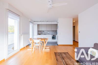 Appartement - 80 m² - 4 pièces