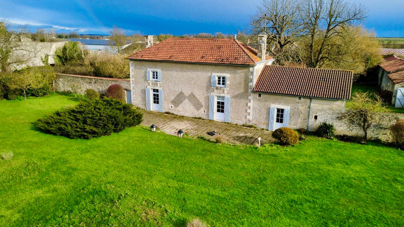 Maison - 186 m² - 4 pièces