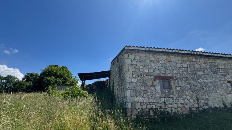 Maison - 315 m² - 3 pièces