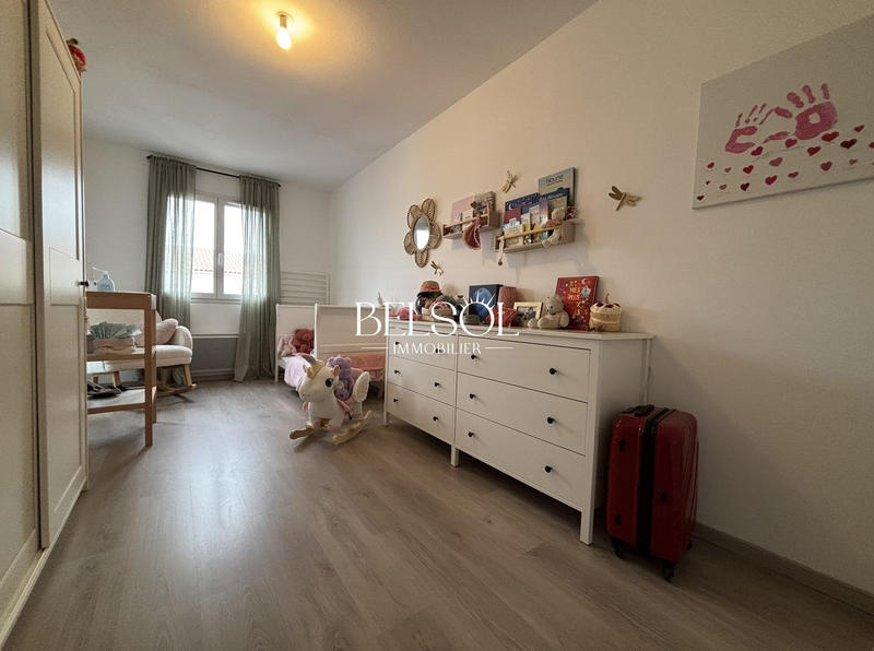 Appartement - 81 m² - 3 pièces