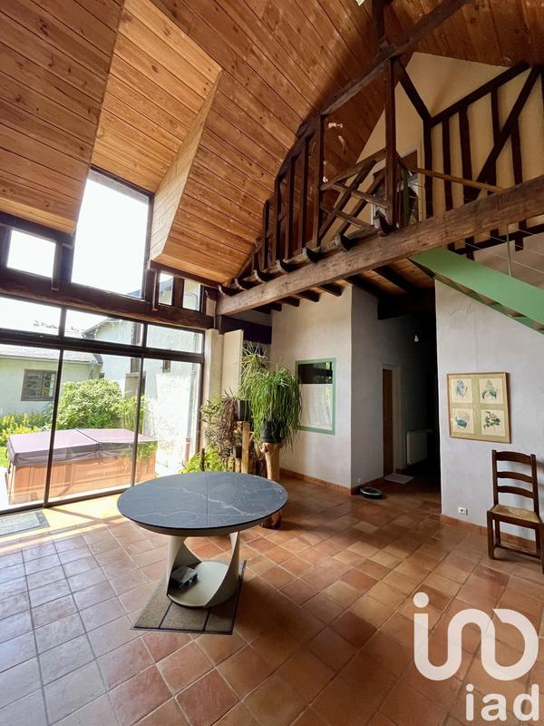 Maison - 271 m² - 8 pièces