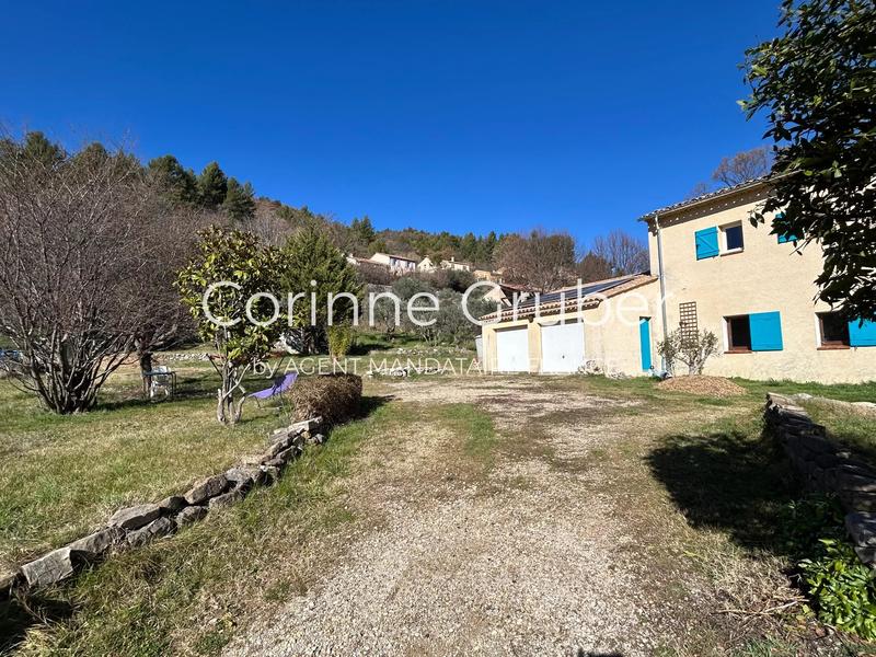 Maison - 237 m² - 11 pièces