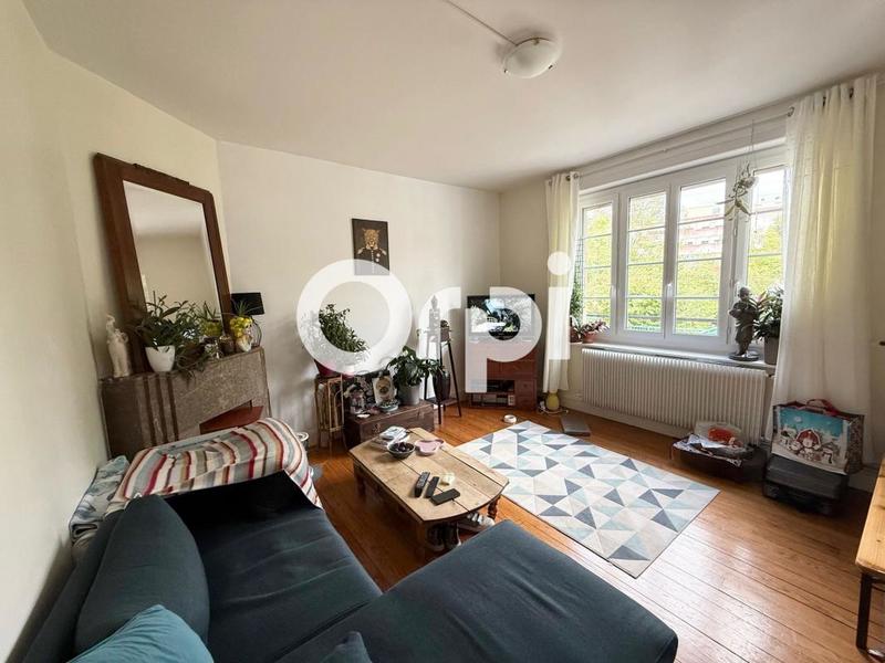 Immeuble - 188 m² - 10 pièces