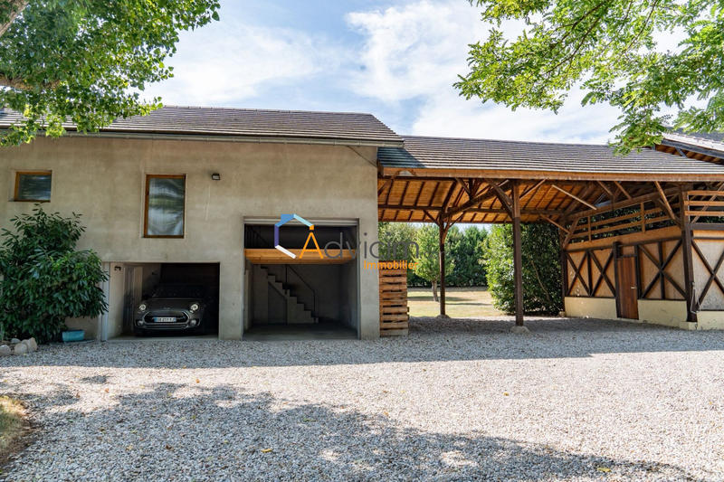 Maison - 280 m² - 7 pièces