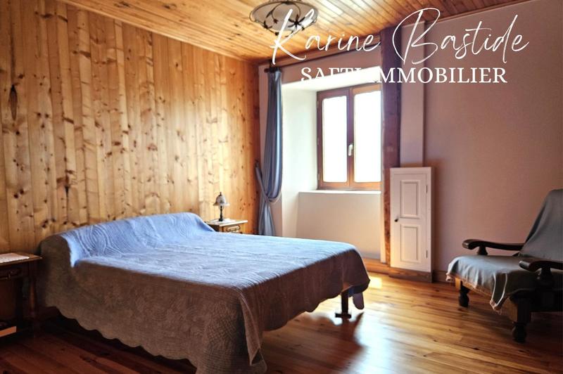 Maison - 175 m² - 8 pièces