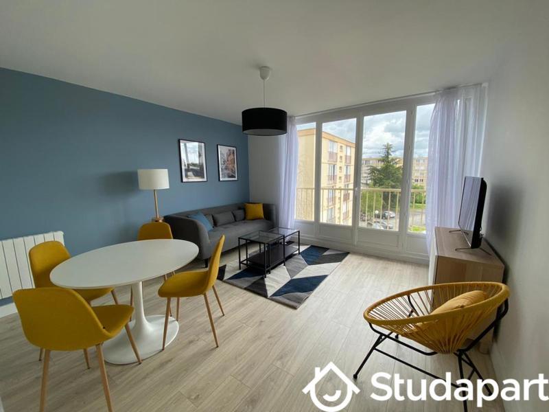 Chambre - 10 m² - 1 pièce