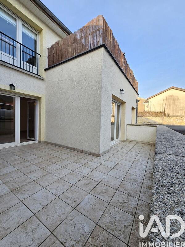 Appartement - 95 m² - 5 pièces