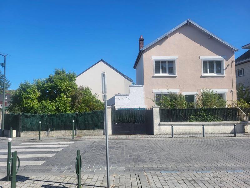Maison - 91 m² - 5 pièces