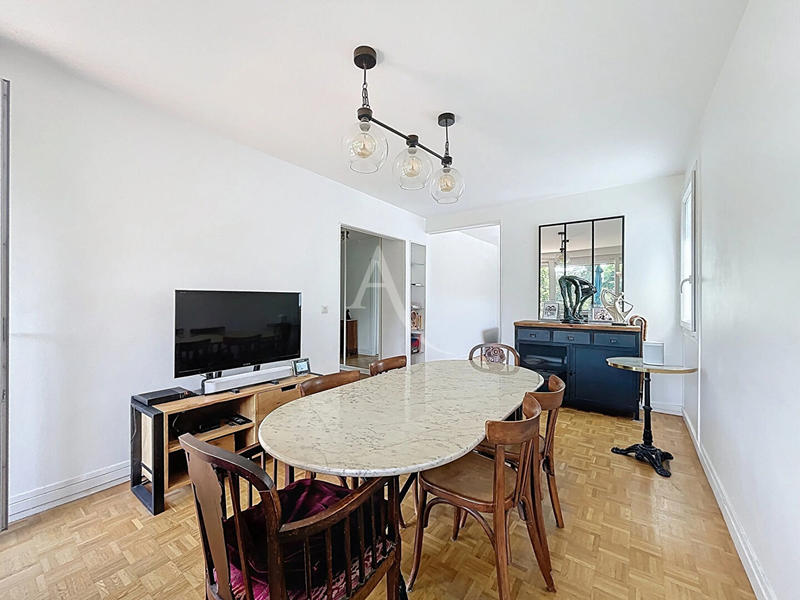 Appartement - 65 m² - 4 pièces