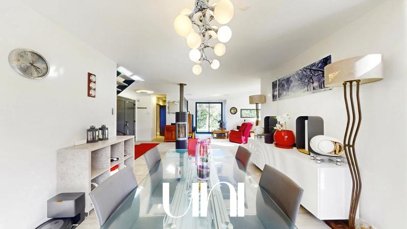 Maison - 157 m² - 4 pièces