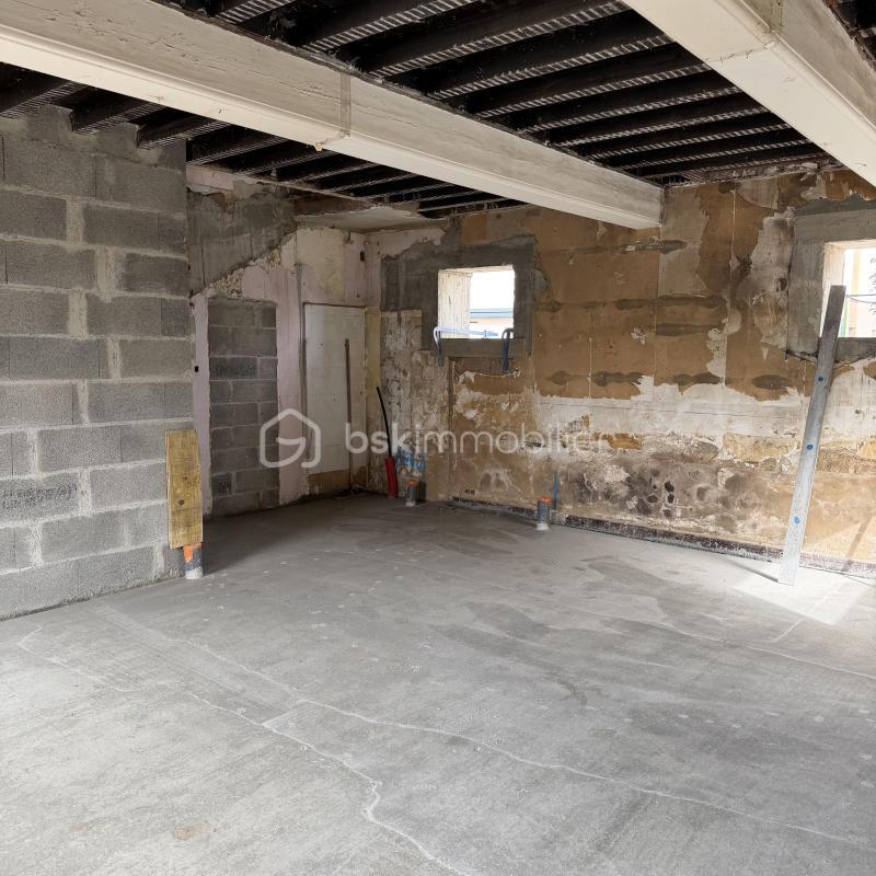 Maison - 90 m² - 5 pièces