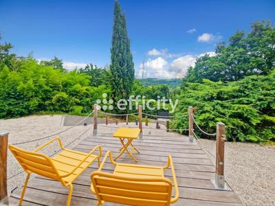 Maison traditionnelle - 100 m² - 6 pièces