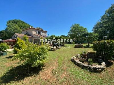 Villa - 143 m² - 6 pièces