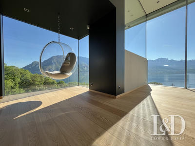 Maison - 300 m² - 8 pièces