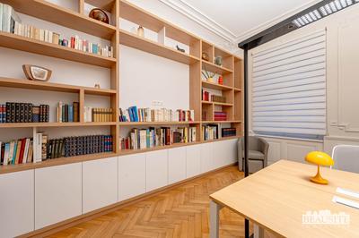 Local d'activités - 15 m² - 5 pièces