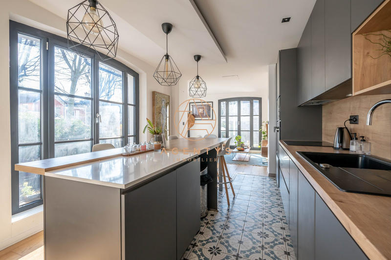 Maison - 150 m² - 6 pièces