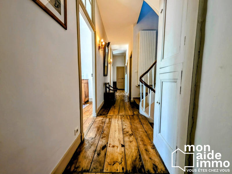 Maison - 176 m² - 8 pièces