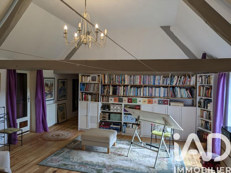 Maison - 217 m² - 6 pièces